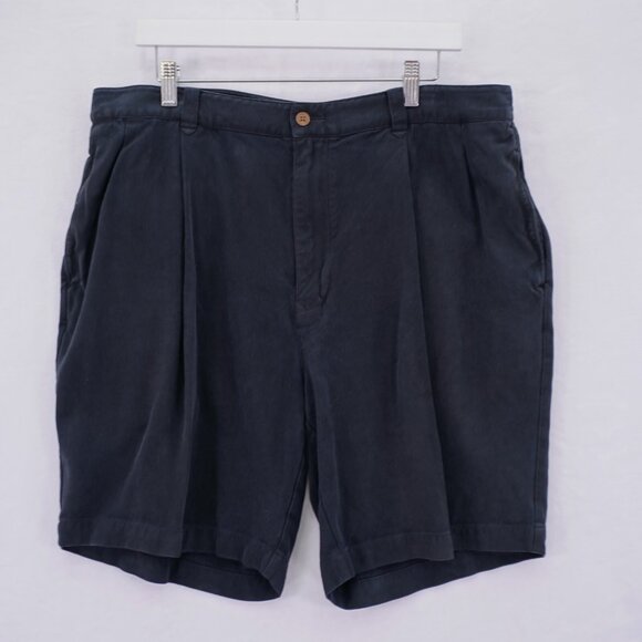 Tommy Bahama 100%‎ Silk Black Shorts 36 / 8 Pleated High Rise Tagged 38 - Picture 1 of 5